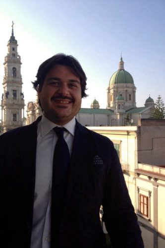 999472_704949629523864_728814466_n