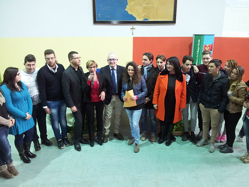 tuttigiuxterra_salerno_premiazione_scuola