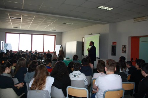 10151799_664441150277447_1106313613_n