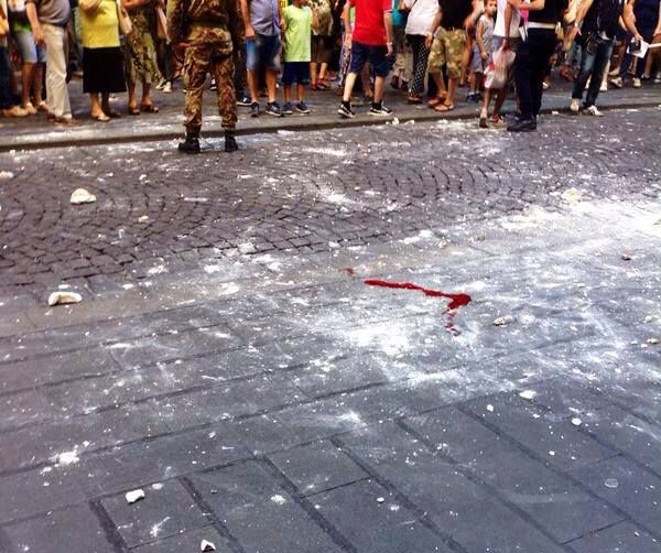 galleria umberto I. la strada subito dopo il crollo
