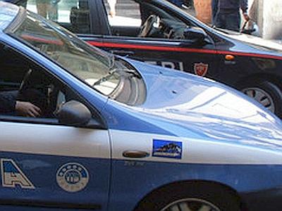 Task force di polizia e carabinieri nella provincia di Napoli: tre pregiudicati in manette