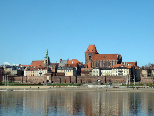 Torun sulla sponda del fiume