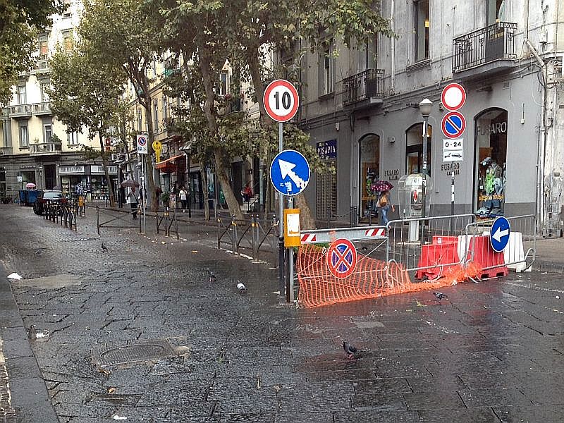 Vomero: chiusa da due anni la ztl in via Luca Giordano