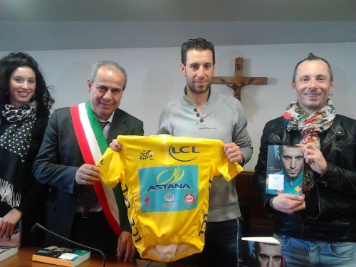Vincenzo Nibali a Torre del Greco