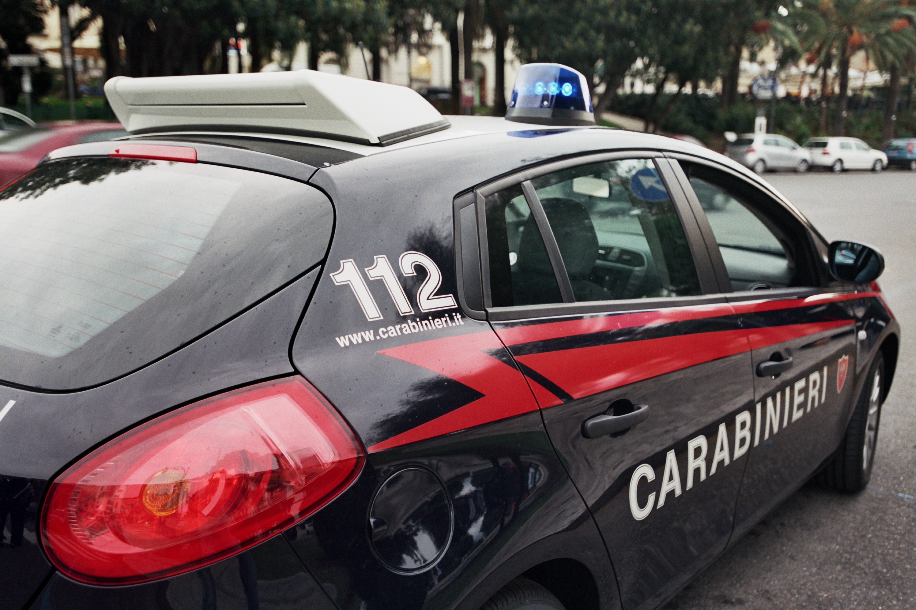 Pomigliano d’Arco: due arresti per spaccio dopo inseguimento dei Carabinieri
