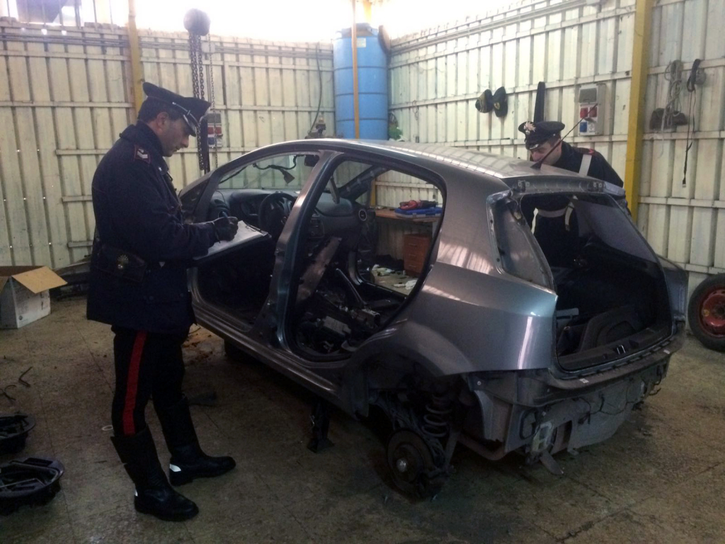 auto rubate San Sebastiano al Vesuvio 2