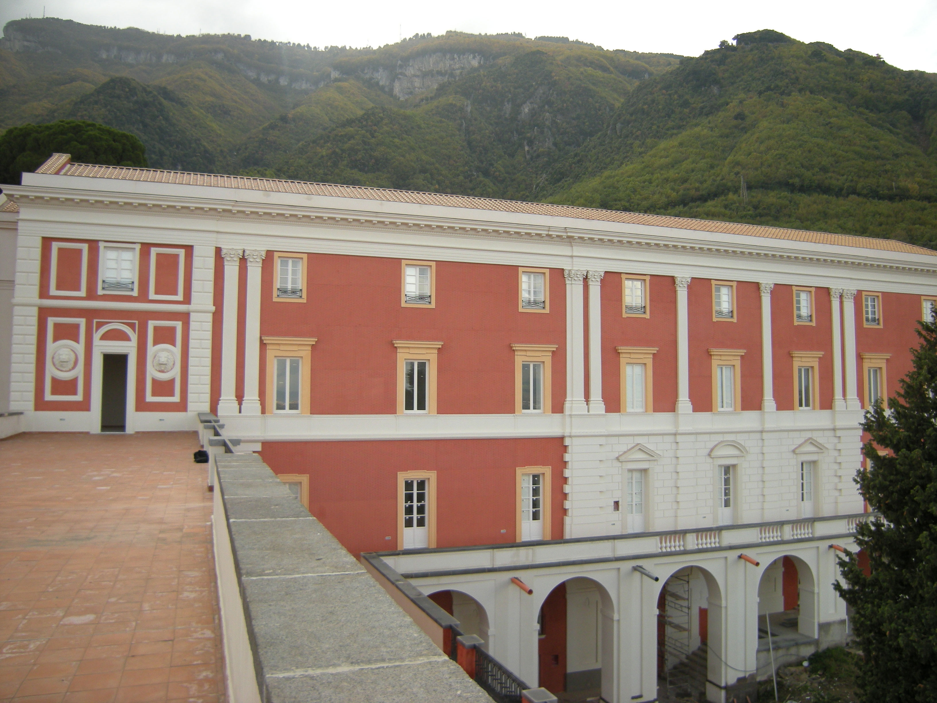 “Per Castellammare”, è scontro: “Perché non si firma la convenzione per la Reggia?”