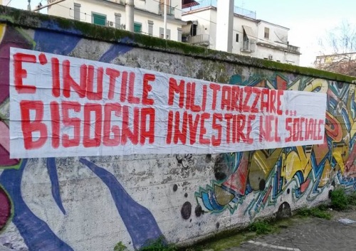 napoli bagnoli striscione
