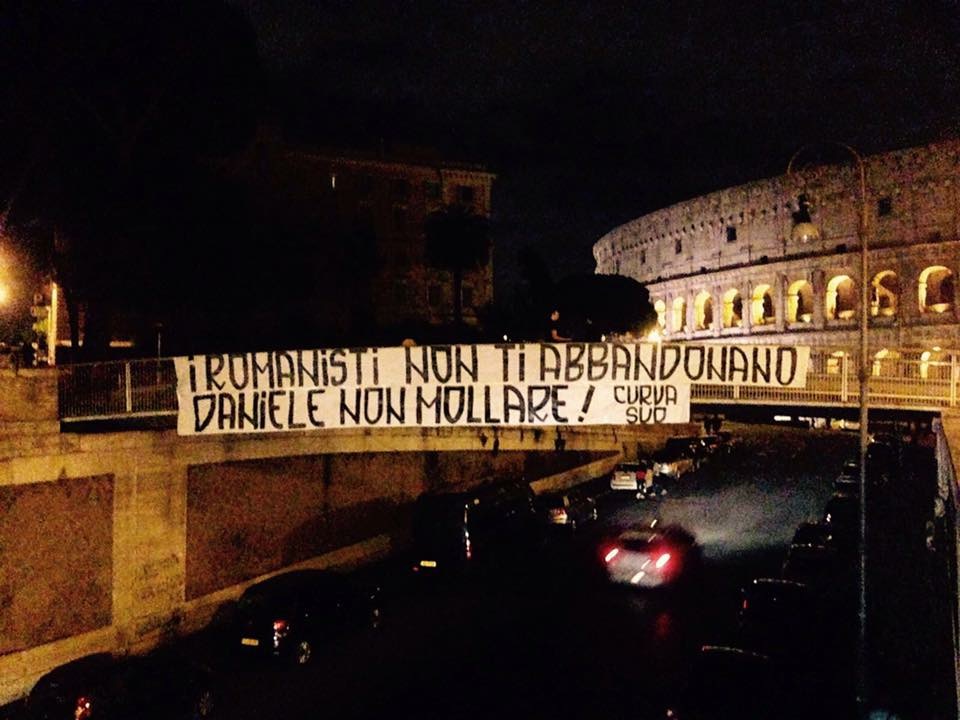 Esposti a Roma striscioni a sostegno di De Santis