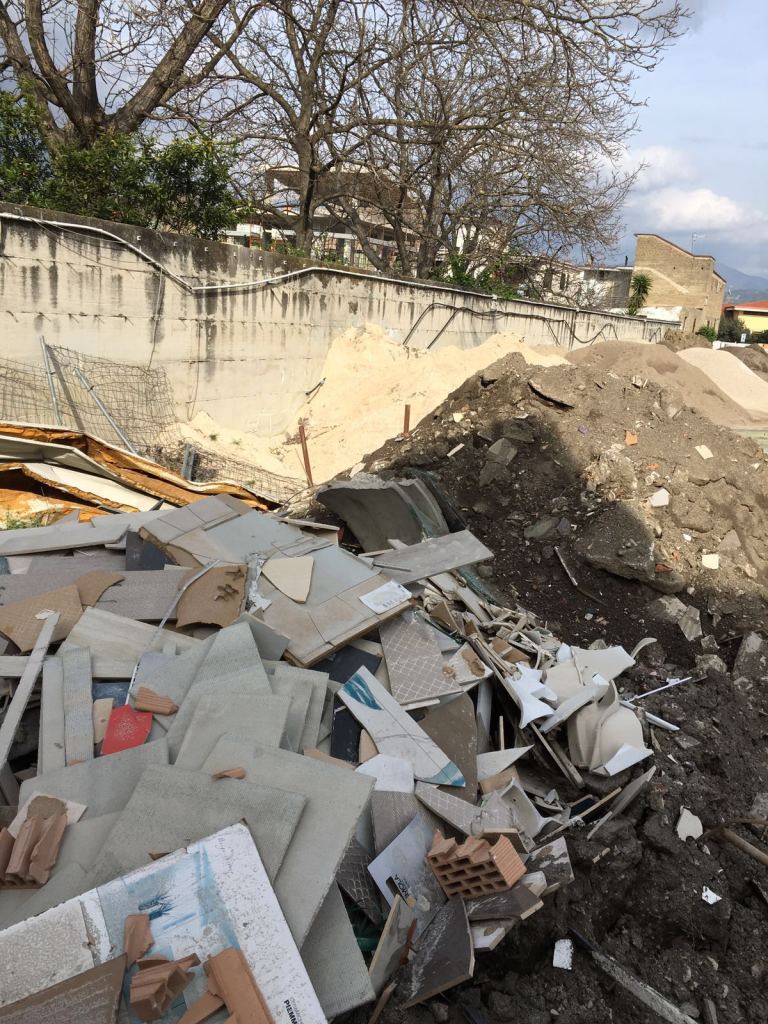 materiale edile risulta