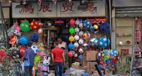 negozio cinesi napoli