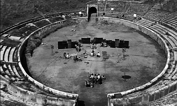Pompei e i Pink Floyd, all’Anfiteatro degli scavi la mostra fotografica del concerto