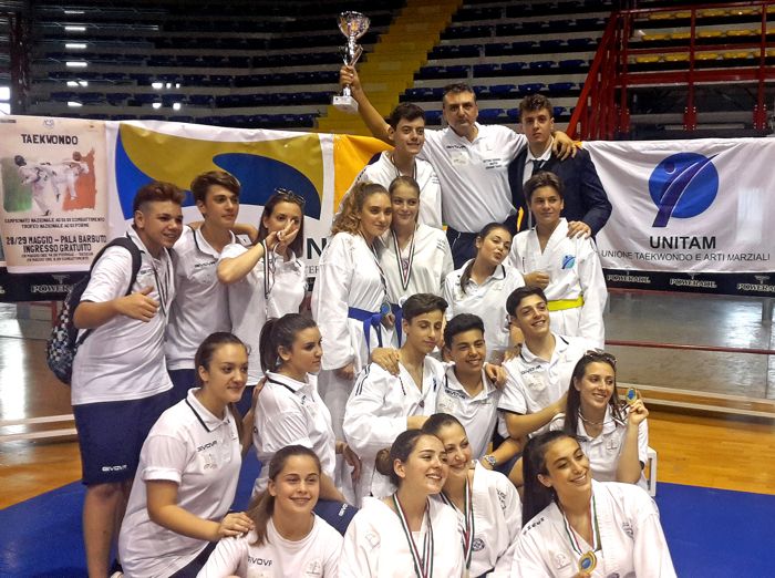 squadra liceo sul podio