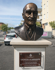 busto_almirante