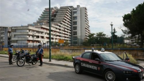 scampia-carabinieri