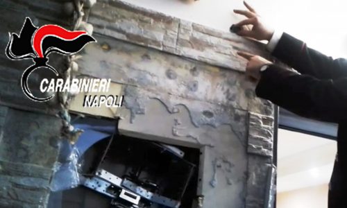 25-10-2016-ercolano-droga-meccanismo-nel-muro