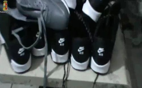 sequestro-1-fabbrica-scarpe-quartiere-sanita