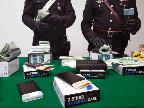 06-12-2016-banconote-false-a-castellammare