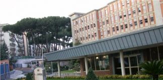 Istituto Pascale di Napoli, corruzione per fornitura prodotti: blitz della guardia di finanza
