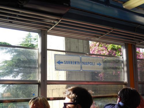 circumvesuviana napoli sorrento