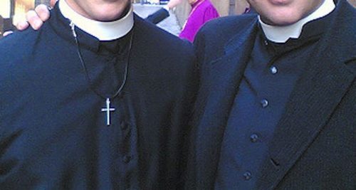 preti inchiesta incontri a luci rosse