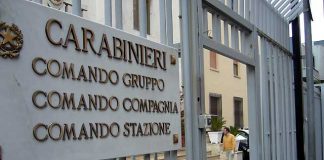 Torre Annunziata, scoperto con 50 grammi di cocaina nel giubbotto. Arrestato torre annunziata carabinieri provolera blitz arresti pusher spaccio