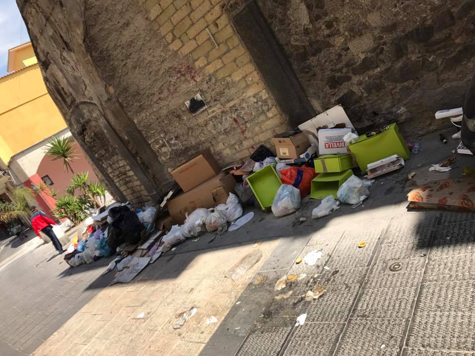 Scafati emergenza rifiuti