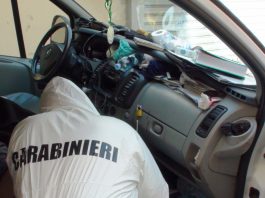 torre annunziata carabinieri moglie