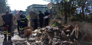 Torre Annunziata, il day after: recuperati tutti i corpi. 8 vittime, soccorritori stremati torre annunziata crollo vigili del fuoco 1