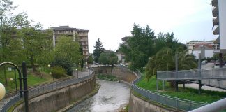 Insediamenti abusivi sul fiume Tusciano: 71 sequestri nel salernitano