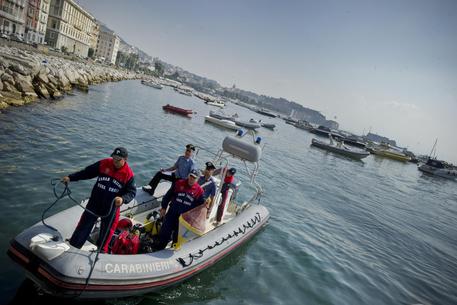 carabinieri posillipo capitaneria porto