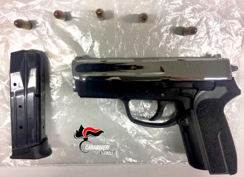 pistola semi automatica