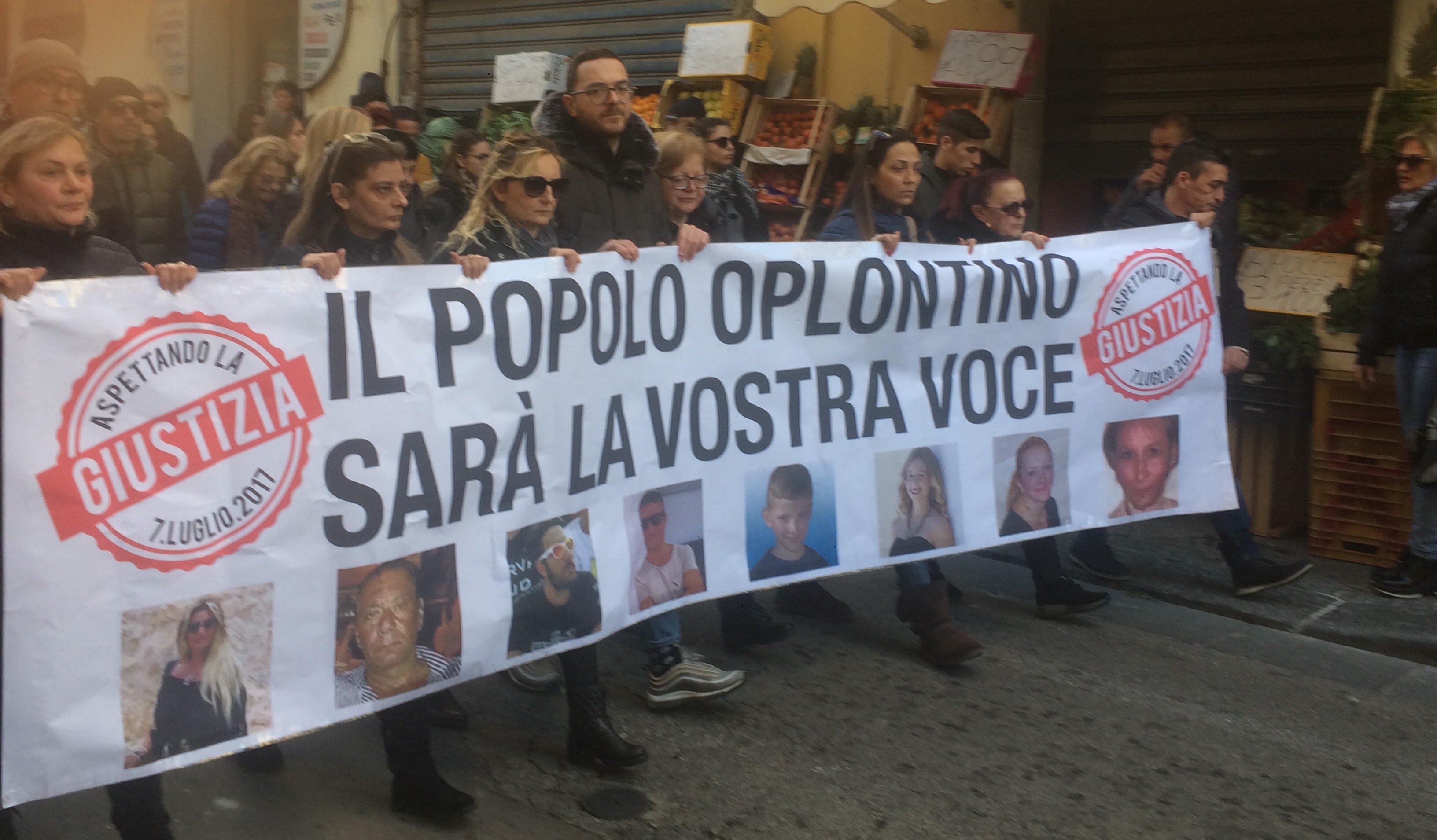 marcia per la giustizia crollo a torre annunziata