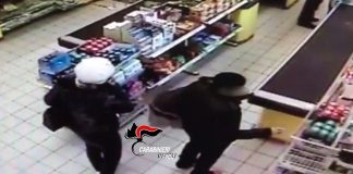 pompei borseggiatori carabinieri