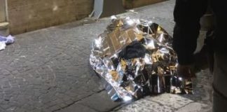 Choc a napoli cadavere gioielliere uccide ladro