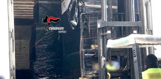 Napoli: carabinieri scoprono 5 tonnellate di sigarette di contrabbando nascoste in un container