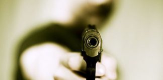 Torre del Greco, ferì la vittima della rapina con un colpo di pistola: arrestato 45enne