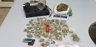 Napoli, spaccio di droga a Secondigliano: arrestato 29enne