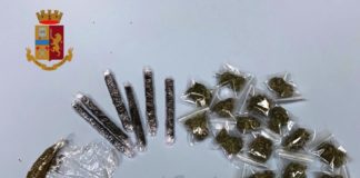 Secondigliano, la polizia trova sostanze stupefacenti al Parco dei Pini