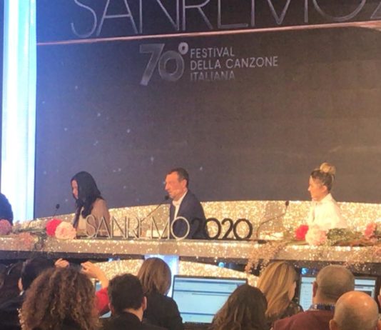 conferenza stampa amadeus Sanremo