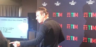 Sanremo 2020, l’annuncio di Francesco Gabbani: “L’8 ottobre suonerò all’Arena di Verona” francesco gabbani sanremo 2020