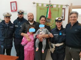 polizia municipale salva bimba