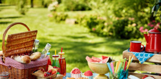 Norme anticontagio da coronavirus. A Varcaturo pic-nic al parco: denunciati in 12