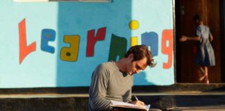 Federer dona 1 milione franchi
