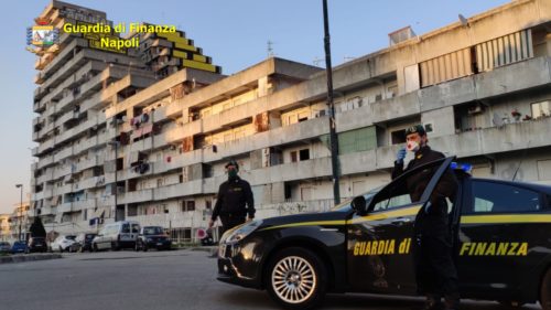 coronavirus controlli napoli