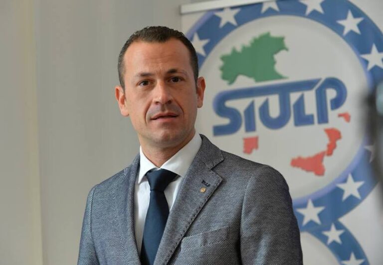 SIULP Polizia: Abbiamo rischiato di mettere in discussione 40 anni di rapporto fiduciario con la gente SIULP Polizia: Abbiamo rischiato di mettere in discussione 40 anni di rapporto fiduciario con la gente