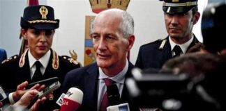 Il capo della Polizia dice no ai controlli delle forze dell'ordine nelle case degli italiani