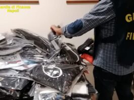 abiti falsi contraffatti online napoli