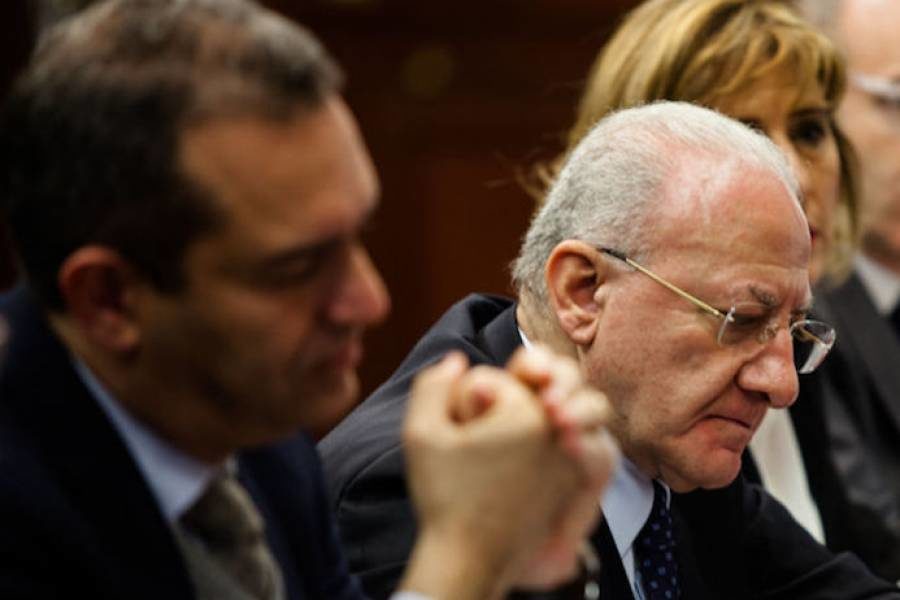 de luca contro de magistris