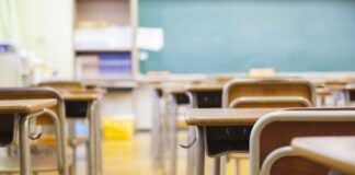 Covid, ritorno a scuola in Campania: pronti 350mila test per il personale